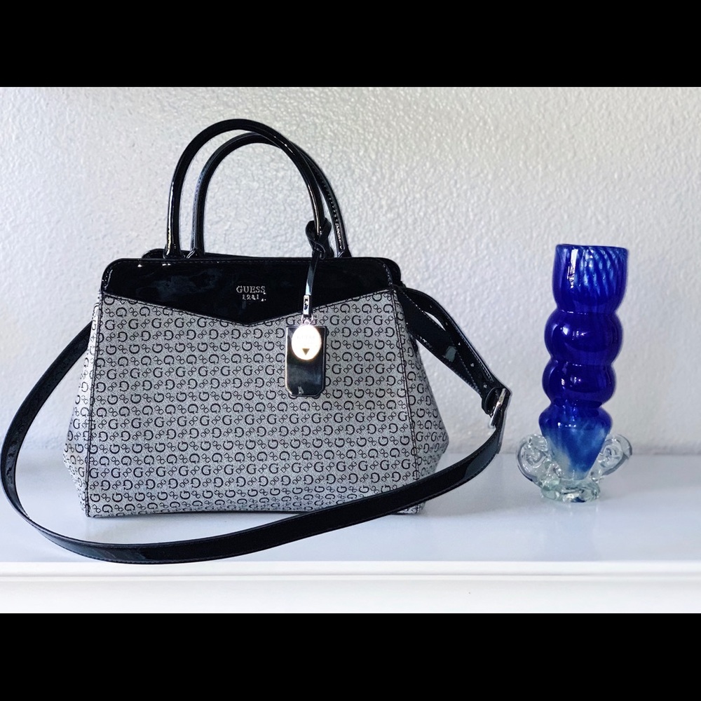 GUESS BAG
